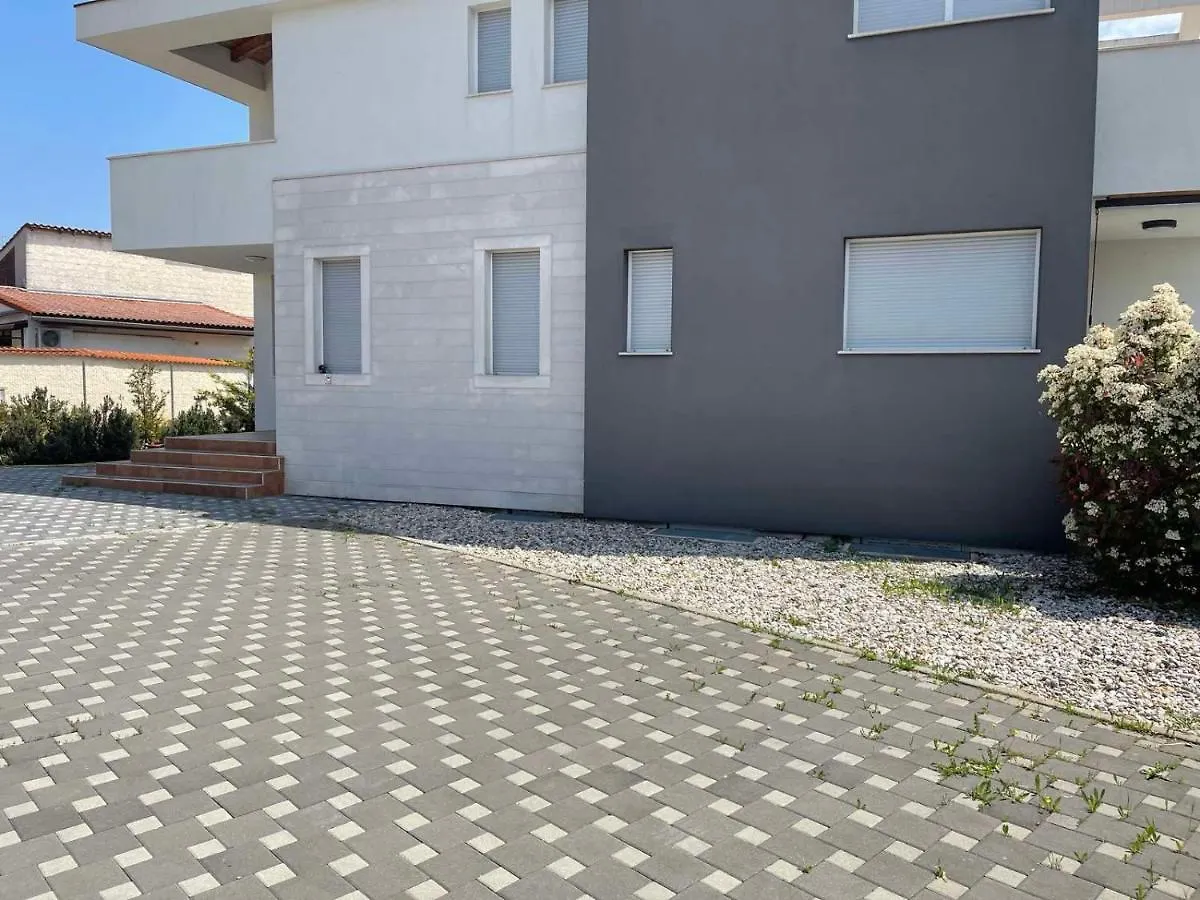 Apartments Peti Pula Croatia