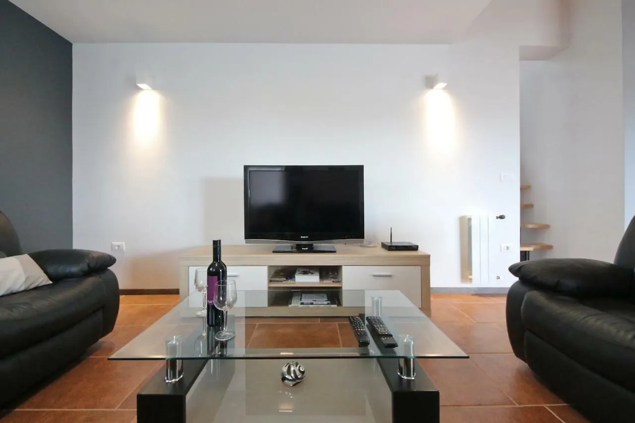 Apartments Peti Pula Croatia
